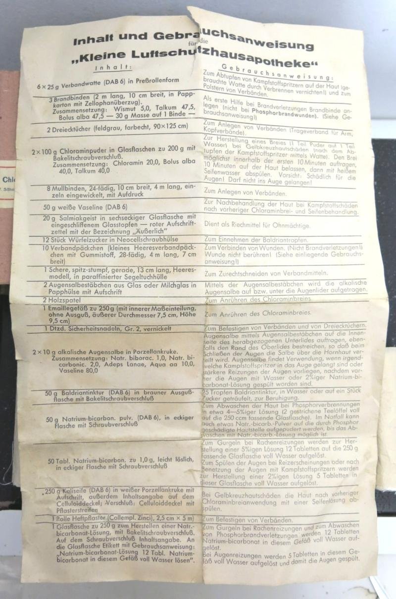 German Luftschutz Kleine Hausapotheke With Half Of The Original Contents, Nice 'To Get It Complete' Collectors Project. — image 15