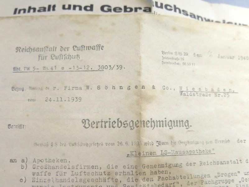 German Luftschutz Kleine Hausapotheke With Half Of The Original Contents, Nice 'To Get It Complete' Collectors Project. — image 17