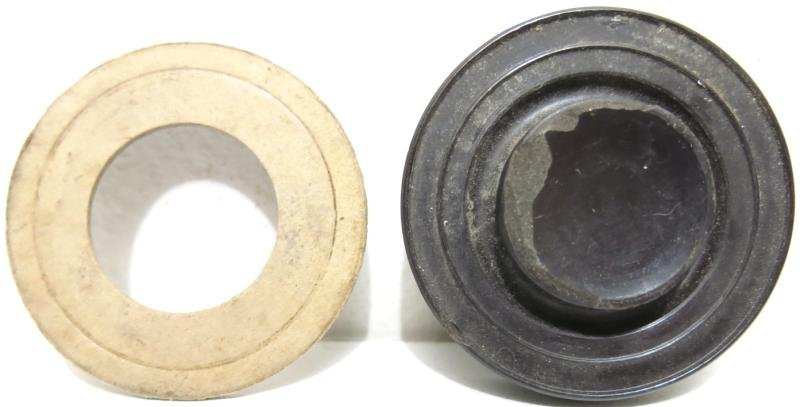 German Luftwaffe Bakelite Transport Plug For ELAZ Electrische Aufschlag Zünder Electrical Aerial Bomb Fuzes No Year, Perfect Joker, With Cardboard Washer, Very Hard To Find As A Spare Part. — image 3