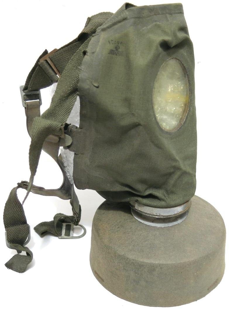 German Luftschutz Volksgasmaske VM44 Size 2, (Medium), 1945 Dated With Total Last Ditch Cardboard Made Filter. — image 6