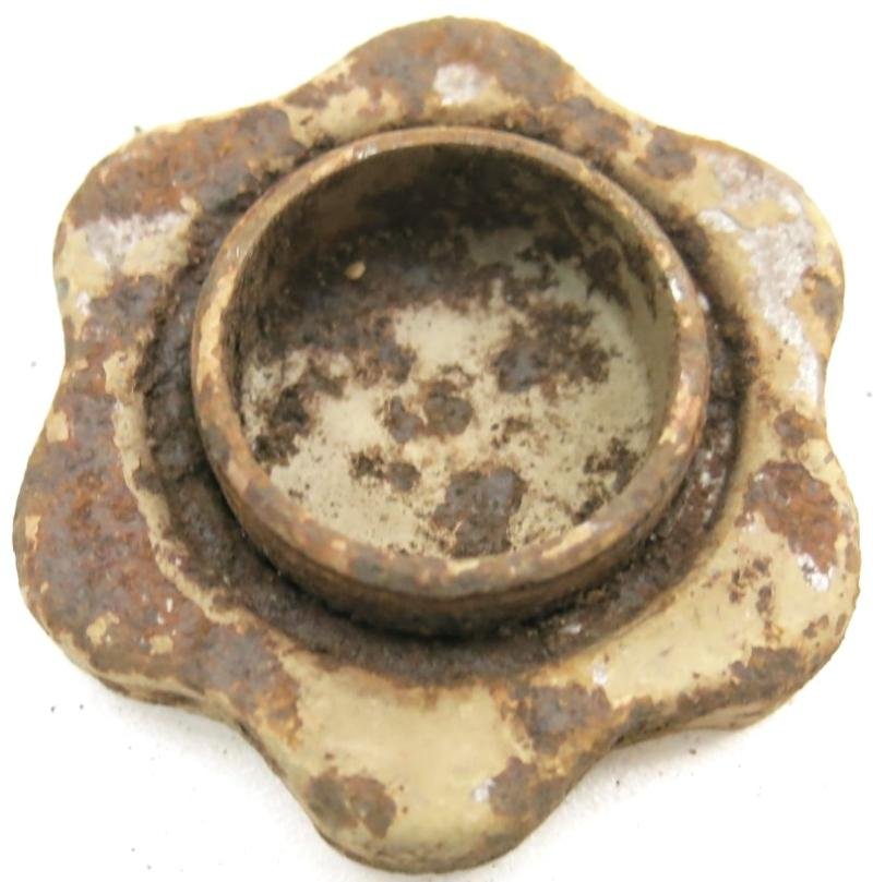 German Wehrmacht T. Mi. 42 Tellermine 42 Fuze Plug In Sand Colour, Missing Washer. — image 2
