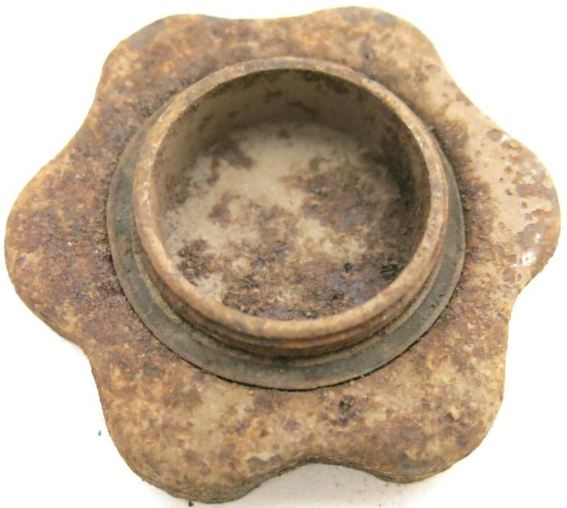 German Wehrmacht T. Mi. 42 Tellermine 42 Fuze Plug In Sand Colour Complete With Washer. — image 2