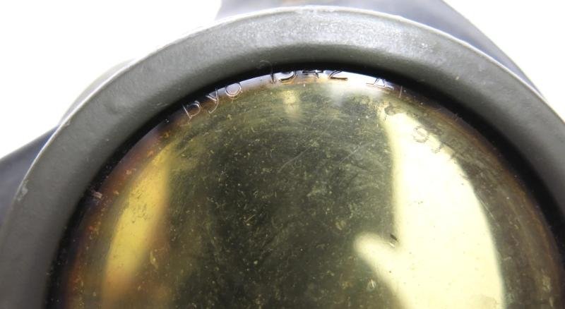German Wehrmacht Gas Mask GM38 With Matching Filter 1942/43. — image 5