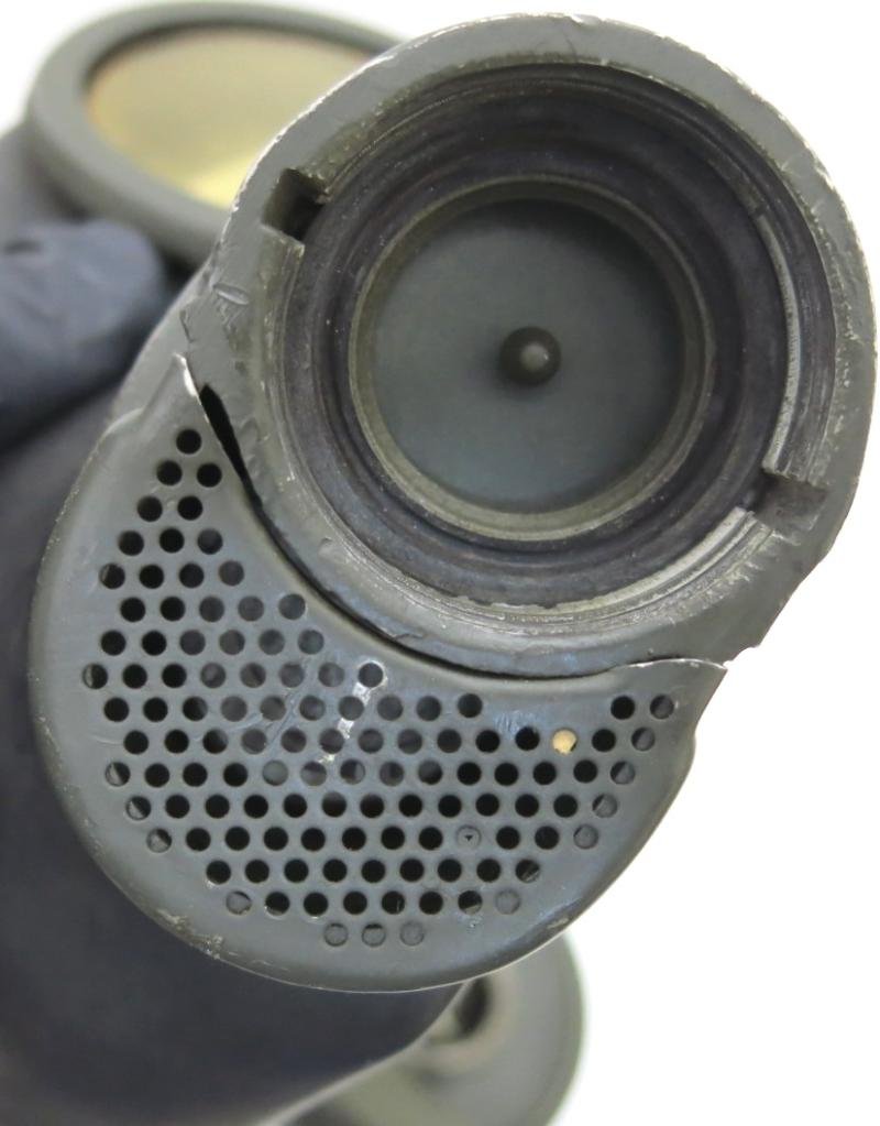 German Wehrmacht Gas Mask GM38 With Matching Filter 1942/43. — image 7