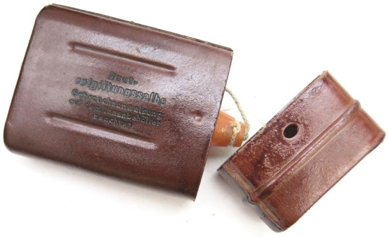German Wehrmacht Hautentgiftungssalbe 41 Decontamination Kit Unused, Bottle eje 1943, Minty. — image 7
