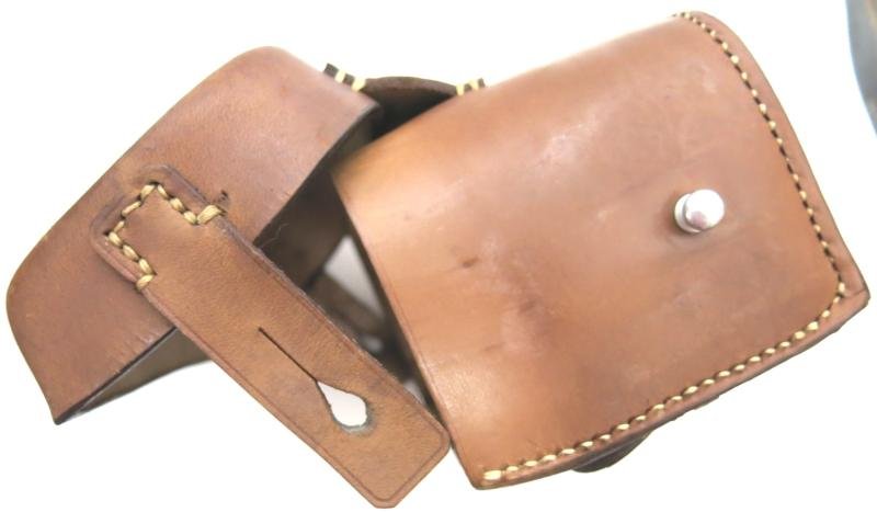 German Wehrmacht Sanitär Rechts dny 1940 Medical Belt Pouch Rigth Side, Near Mint. — image 10