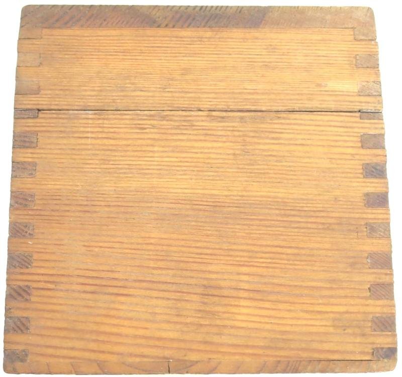 German Wehrmacht Einheitstablettenkasten Pill Box, Empty, But Complete With Rack And Label. — image 4