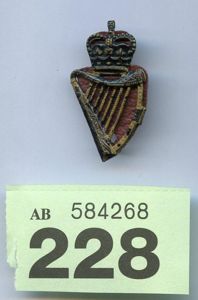 Royal Ulster Conatabulary collar badge