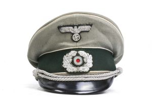 Heer visor cap for a Offizier der Infanterie