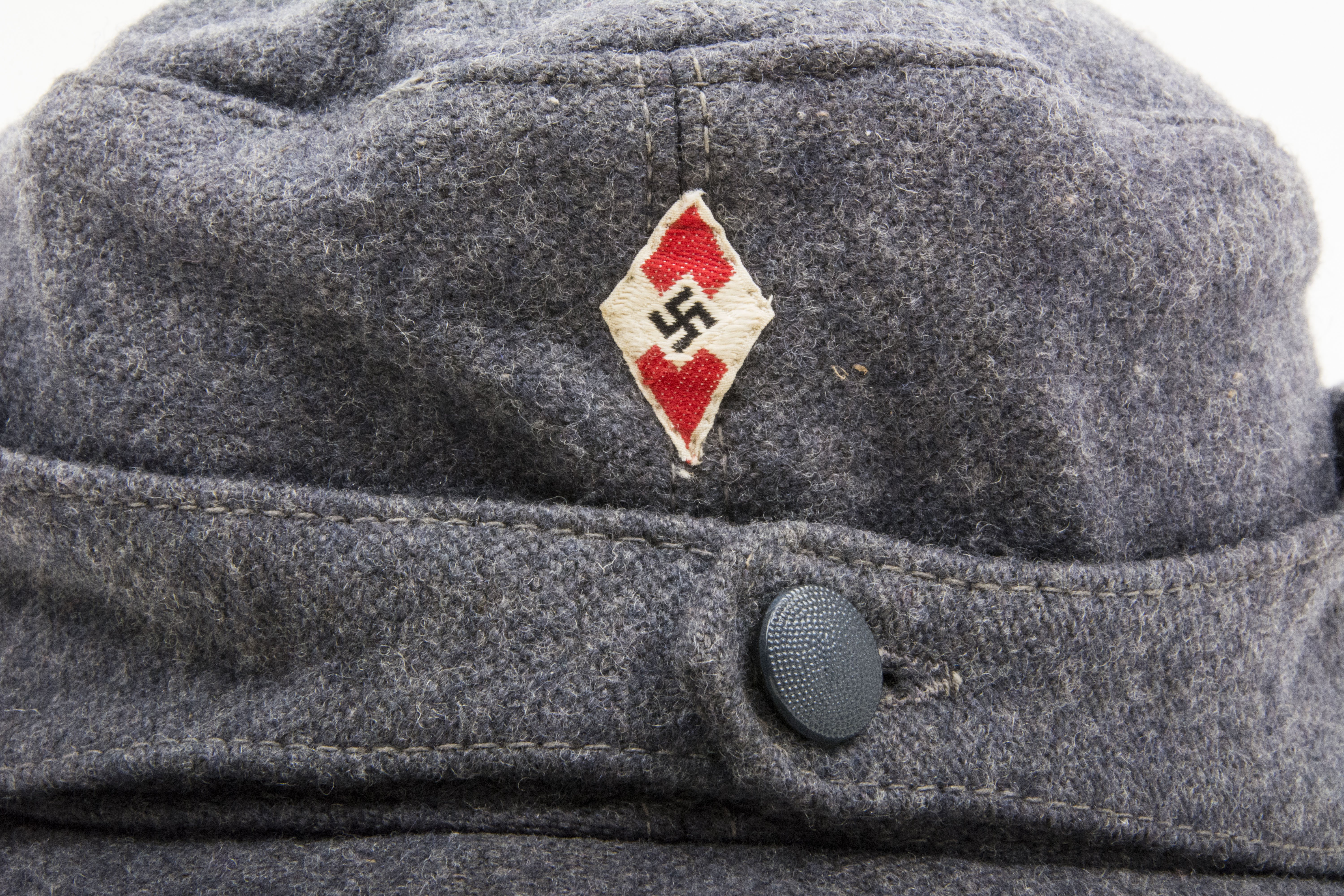 Luftwaffe Flak Helfer breast eagle — image 5