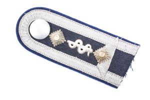 Single Luftwaffe Oberfeldwebel der Sanitätstruppen shoulderstrap
