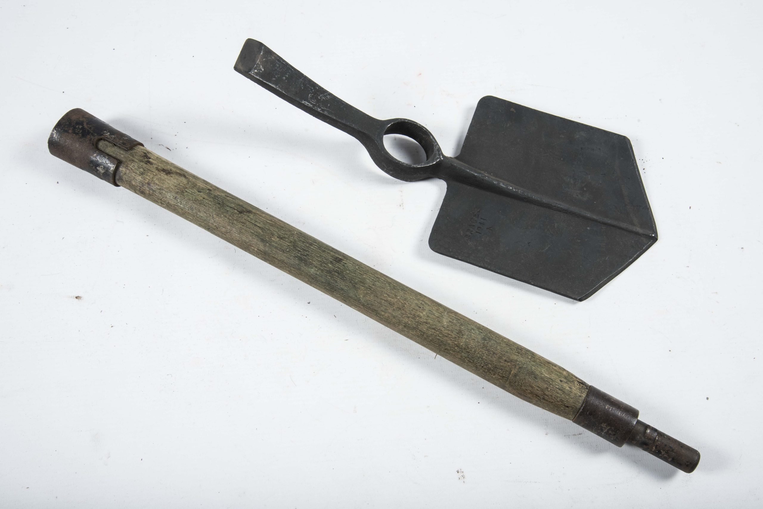 British Entrenching tool — image 6