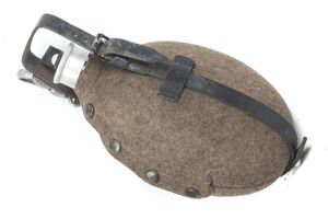 M31 canteen marked MKK 38