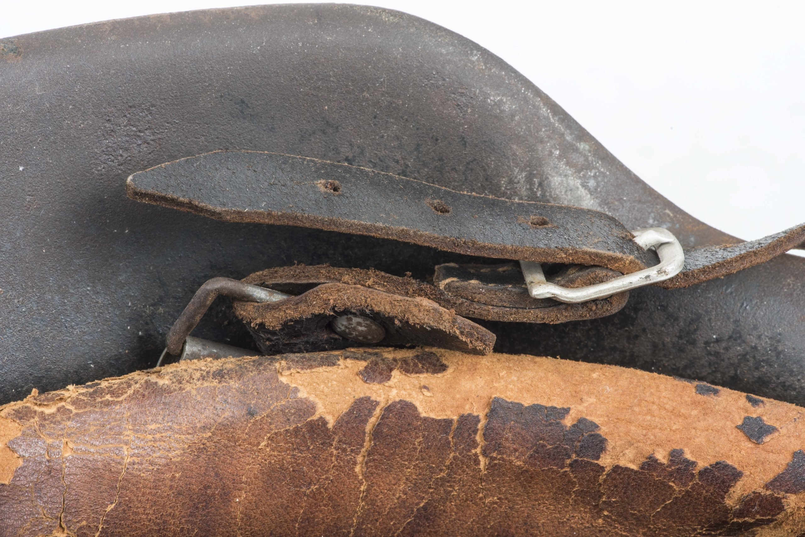 HKP68 M42 no decal helmet — image 11