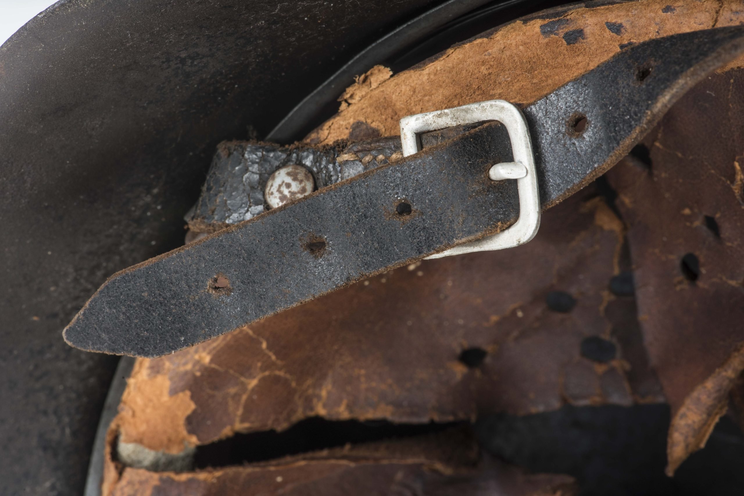 HKP68 M42 no decal helmet — image 14