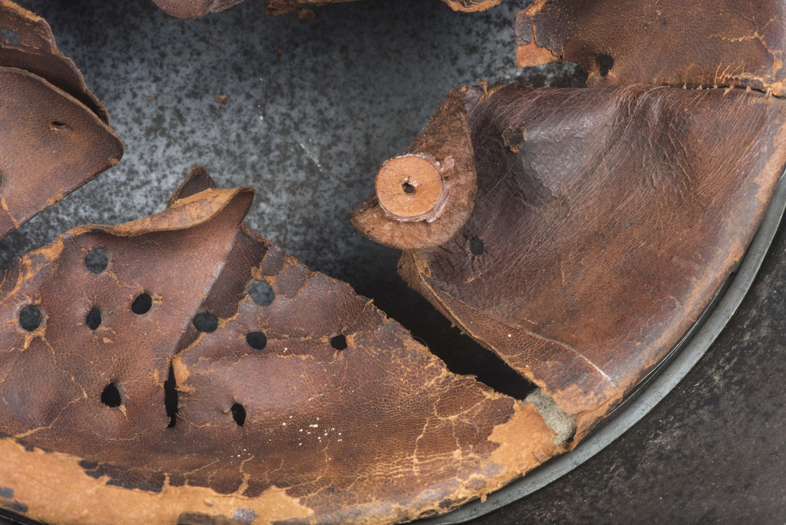 HKP68 M42 no decal helmet — image 8