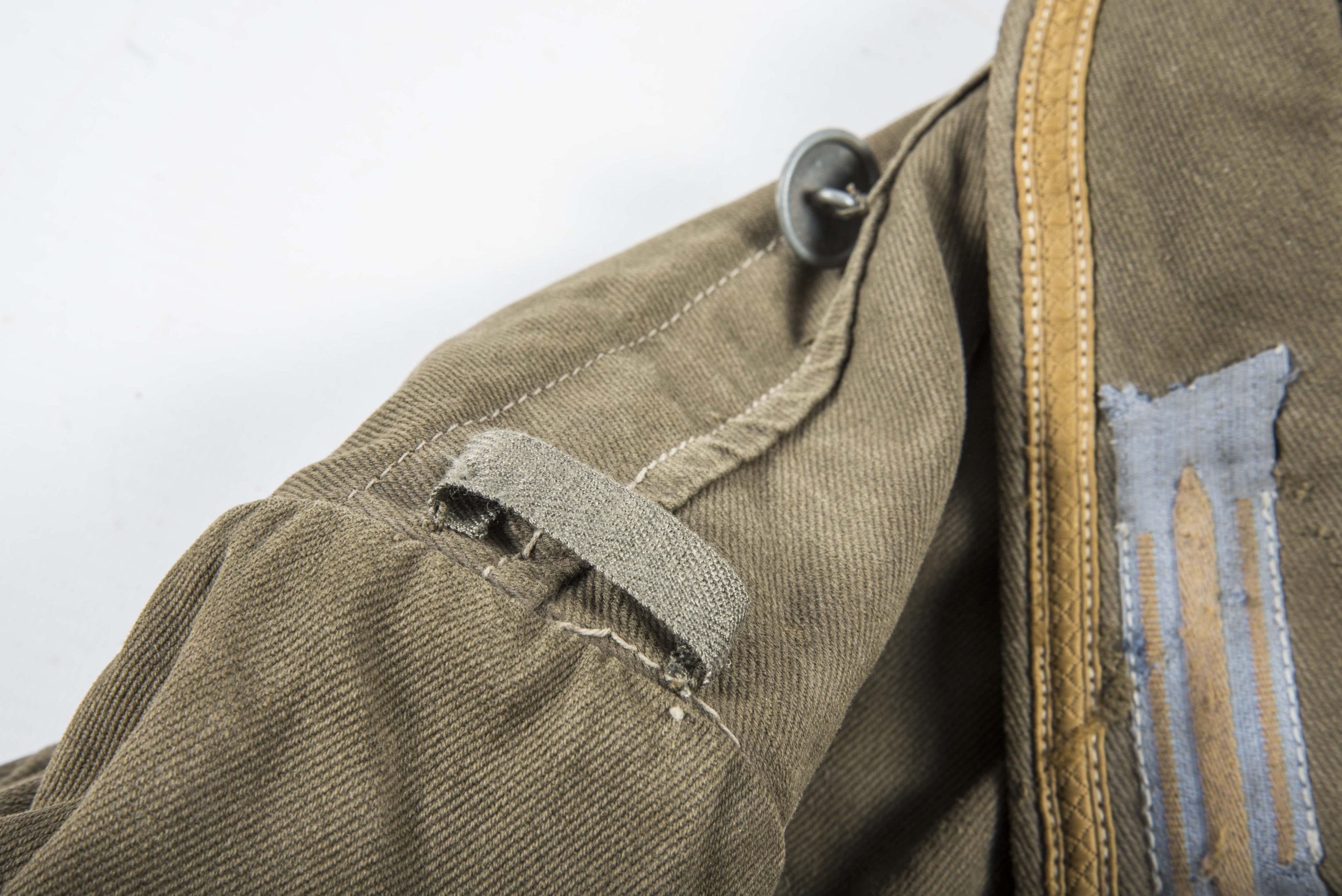 Heer NCO tropical field blouse for a Feldwebel der Panzergrenadiere — image 7