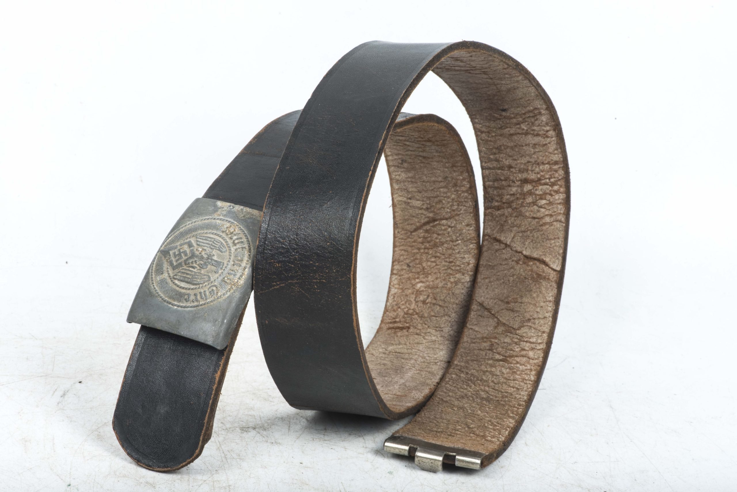 Hitlerjugend belt set with zinc injection moulded buckle marked RZM M4/39 — image 2