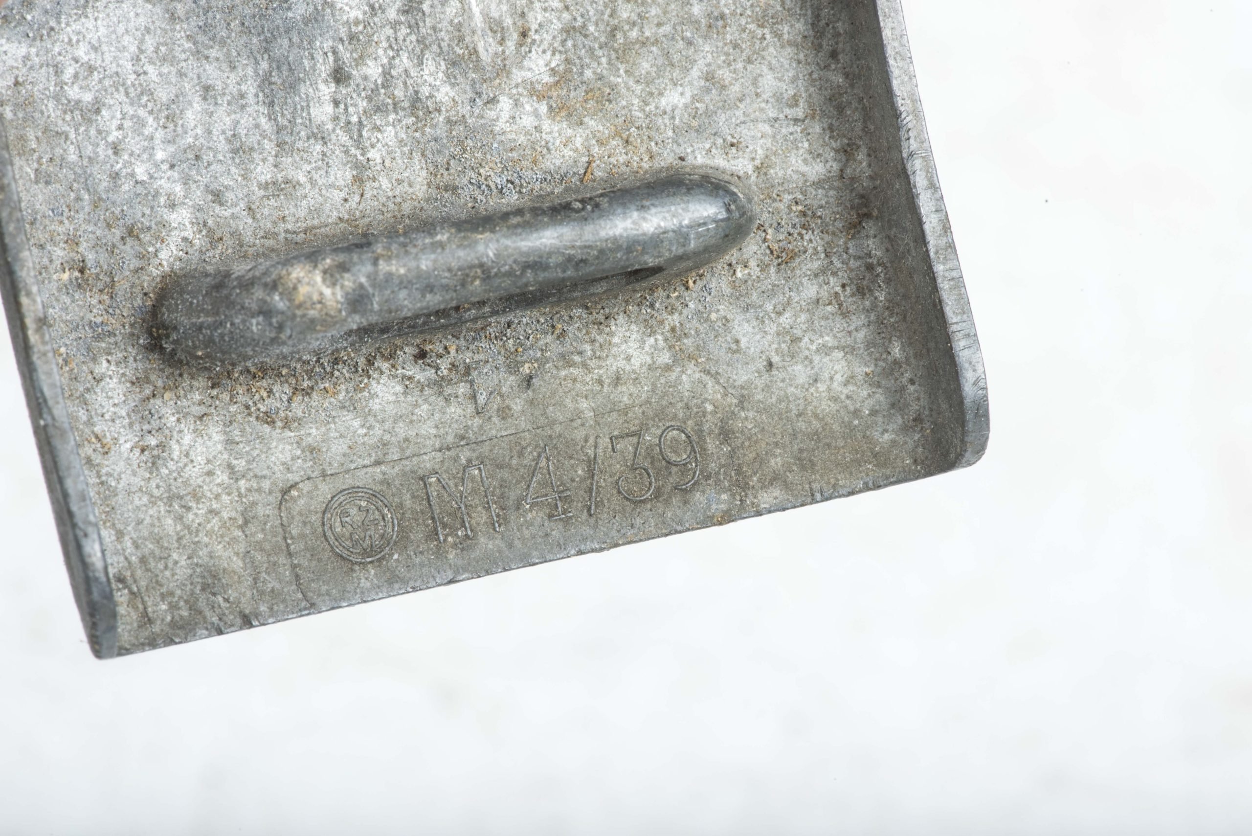 Hitlerjugend belt set with zinc injection moulded buckle marked RZM M4/39 — image 3