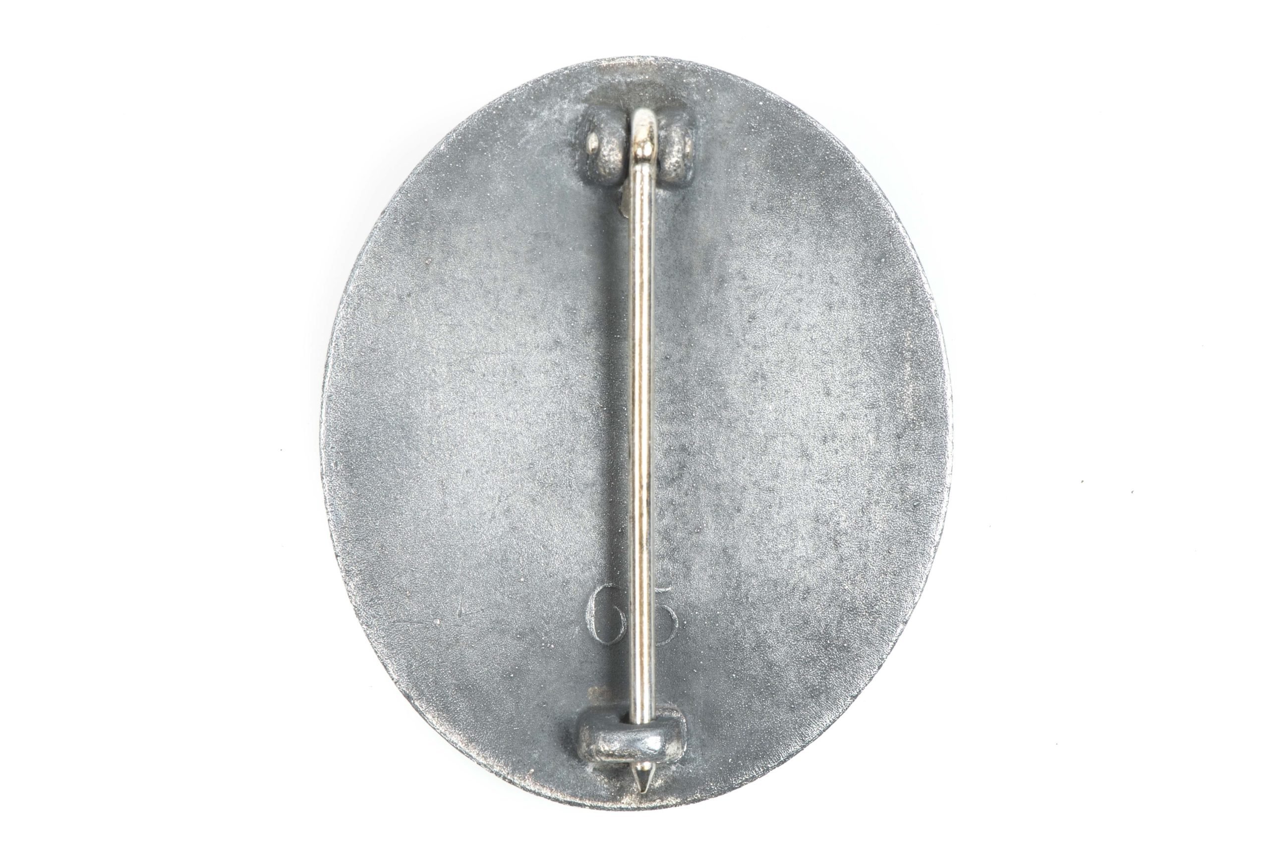 Silver wound badge marked 65 — image 2