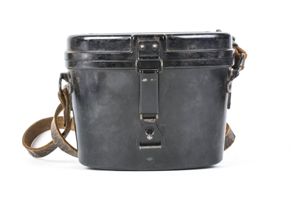 Bakelite 6×30 Dienstglas case with strap