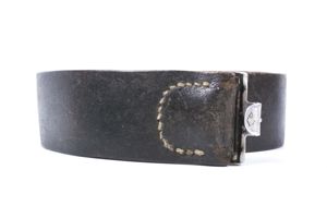 Early war equipment belt size 105