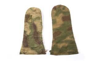 Reversible parka mittens in Sumpftarn camouflage