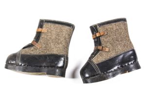 Unissued pair of issue guard boots