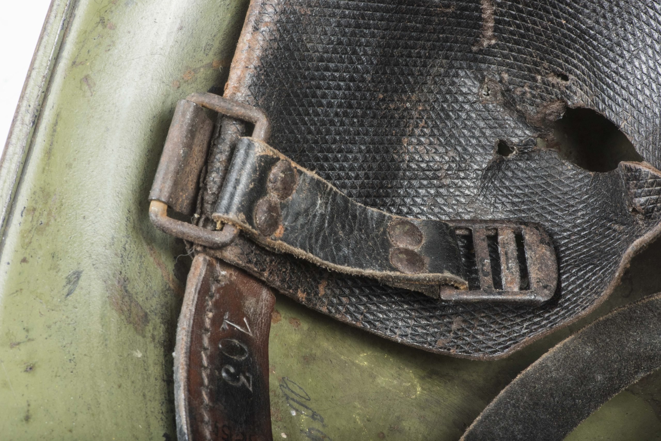 Rare Dutch M16 D helmet named V.D. Ploeg marked CM1928 — image 16