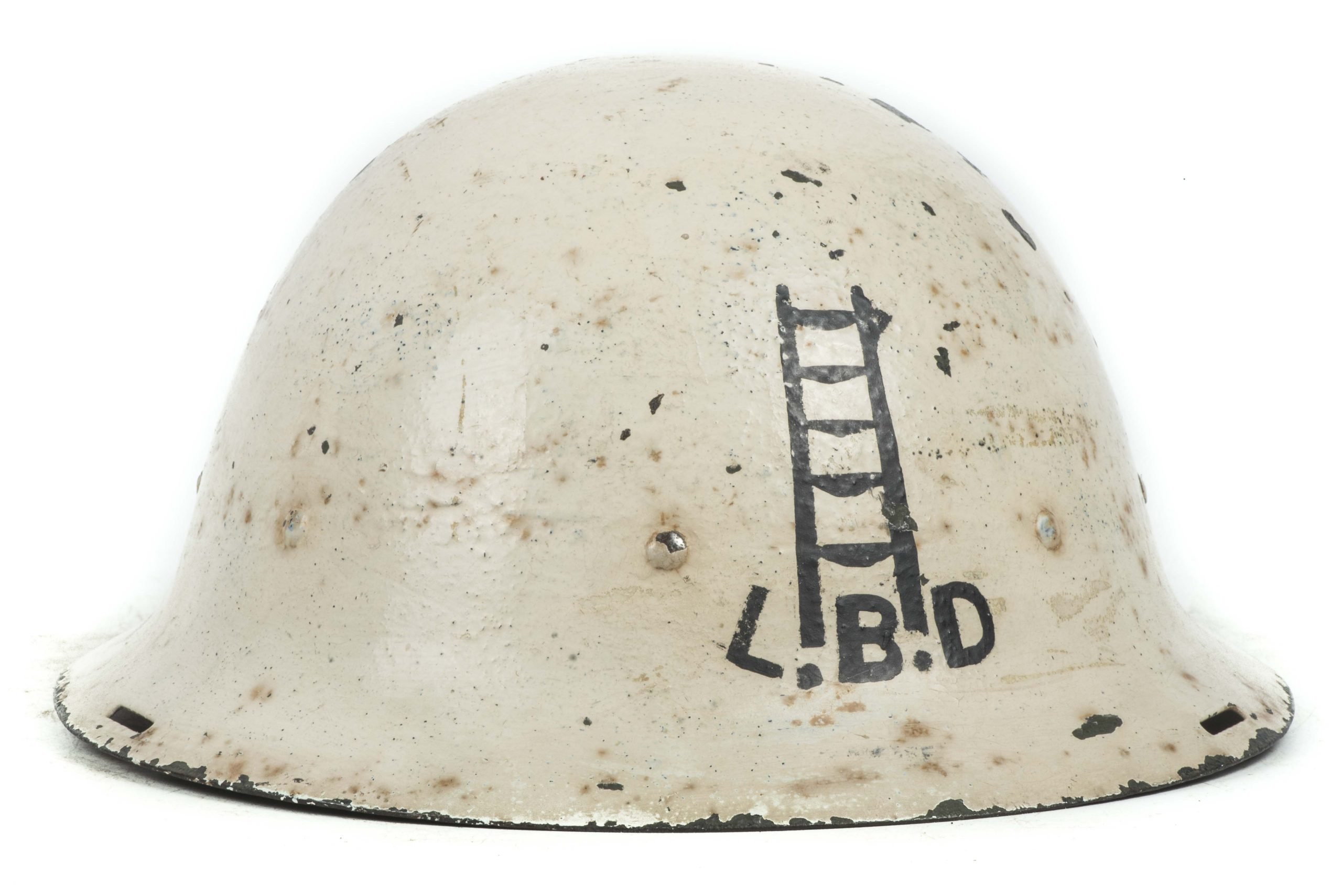 Rare Dutch M16 B helmet for Luchtbeschermingsdienst marked CM 1926 — image 2