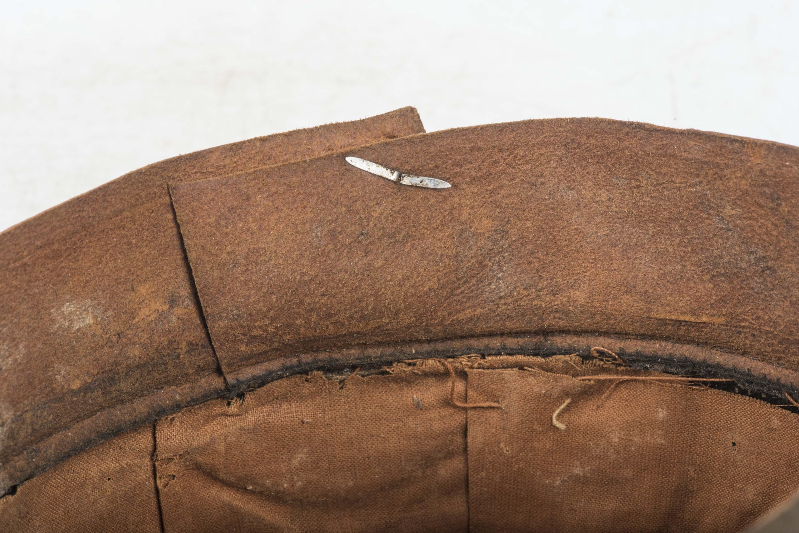 Luftwaffe Nachrichten EM / NCO visor by G.A. Hoffmann berlin — image 22