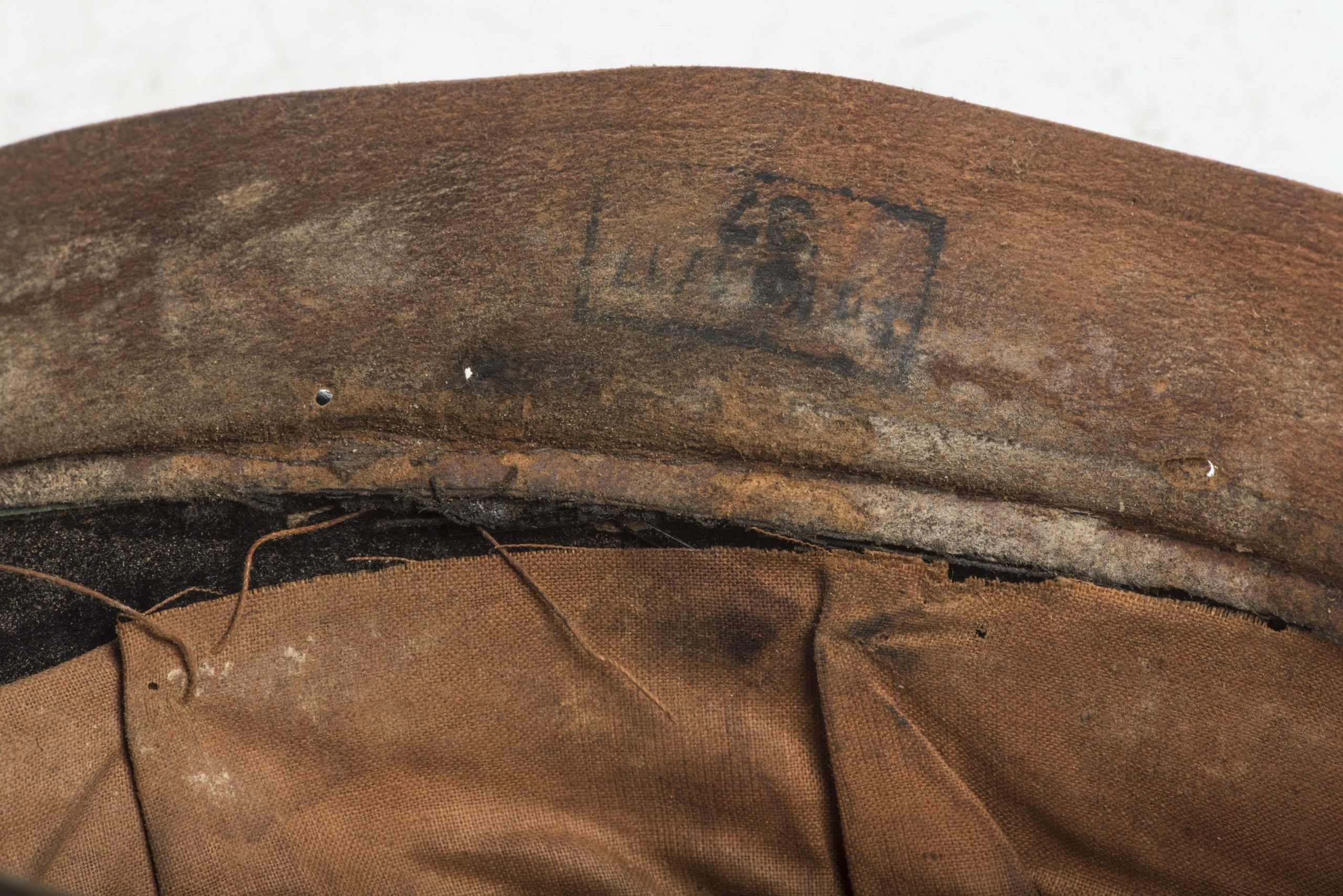 Luftwaffe Nachrichten EM / NCO visor by G.A. Hoffmann berlin — image 23