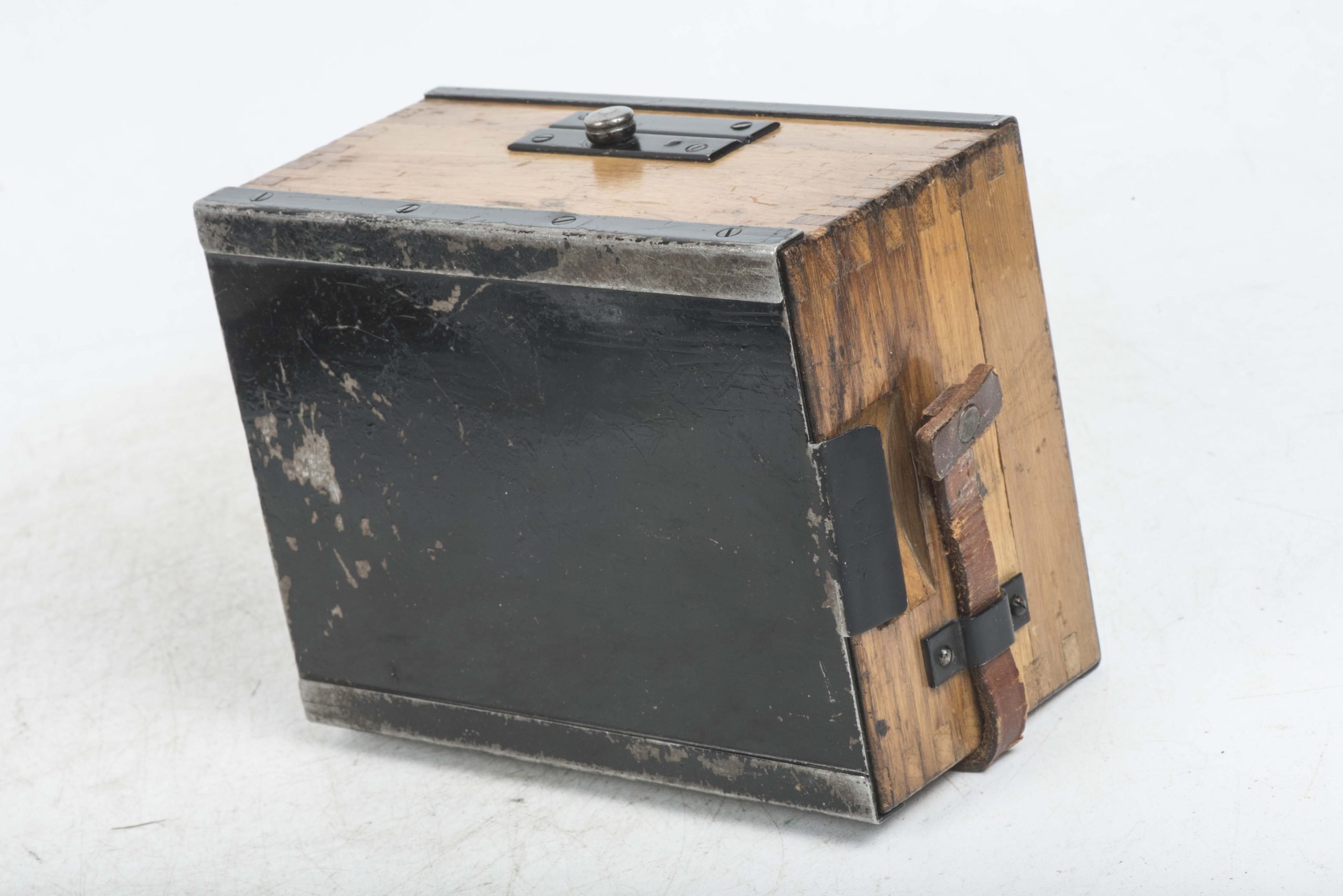 Wehrmacht issue volt meter — image 8