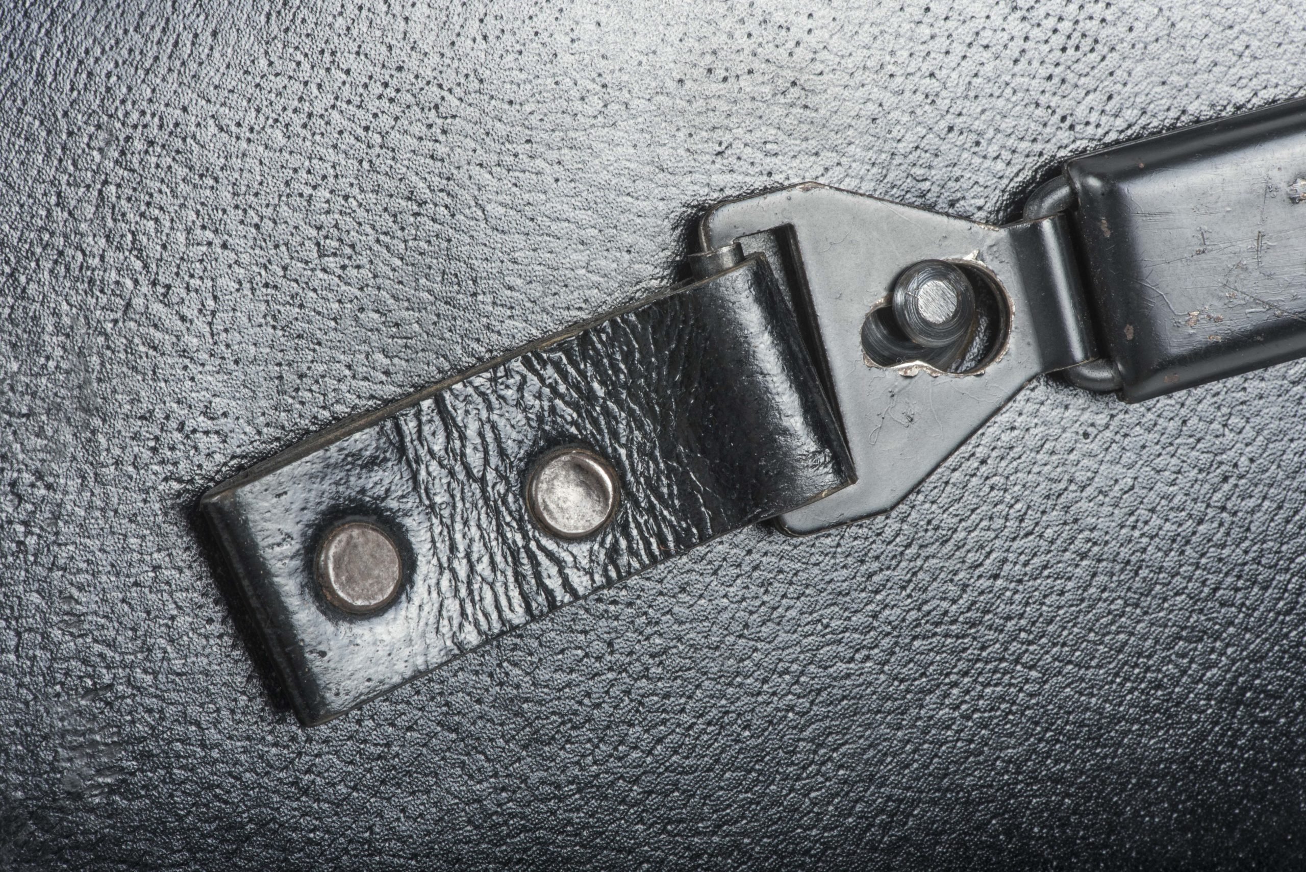 Unissued 7×50/10×50 Dienstglas case marked ksd 1943 — image 6