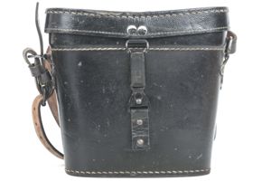 7×50/10×50 Dienstglas case with strap marked Walter Winkler 1942