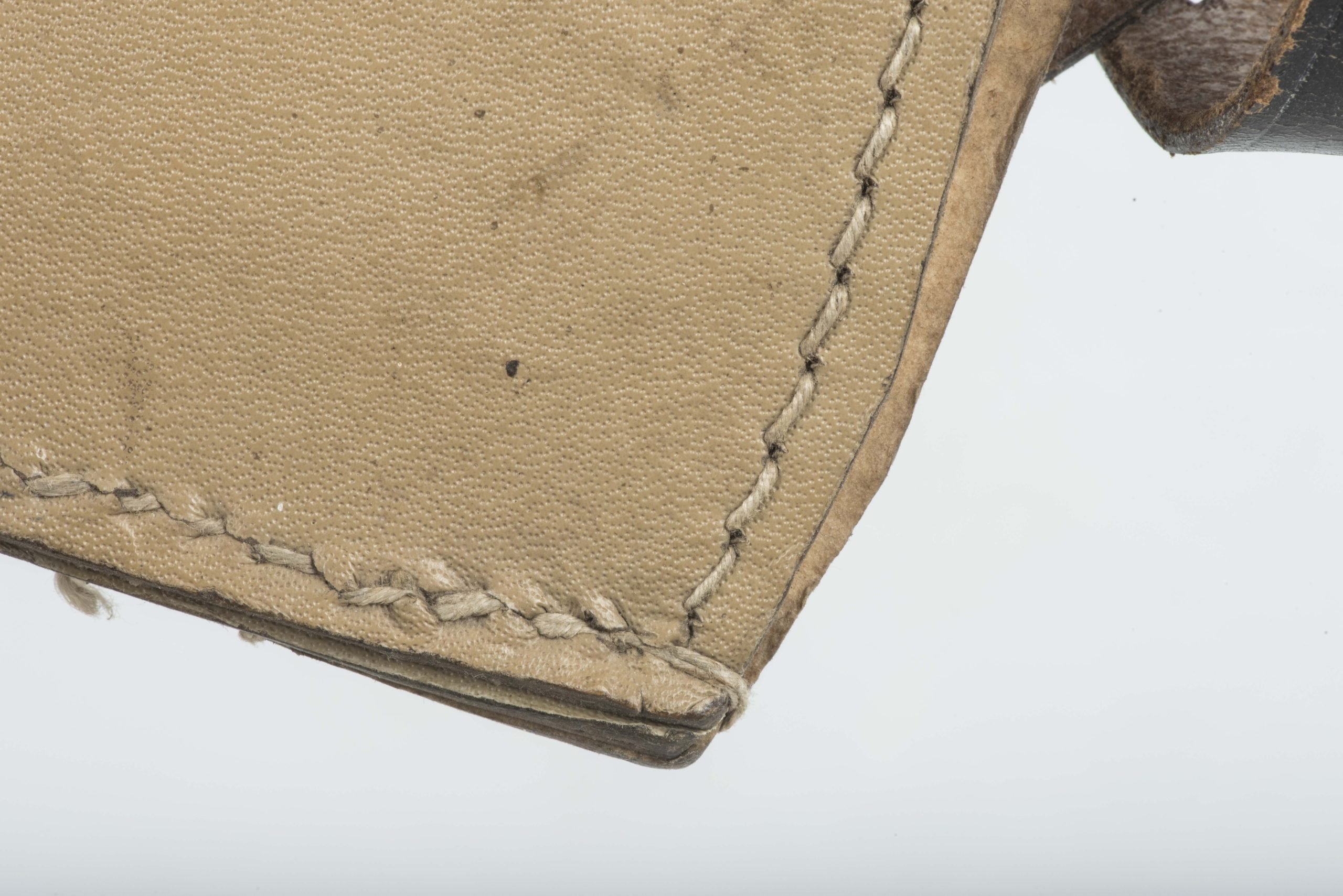 Straight tan E-tool carrier marked dob 1944 — image 11