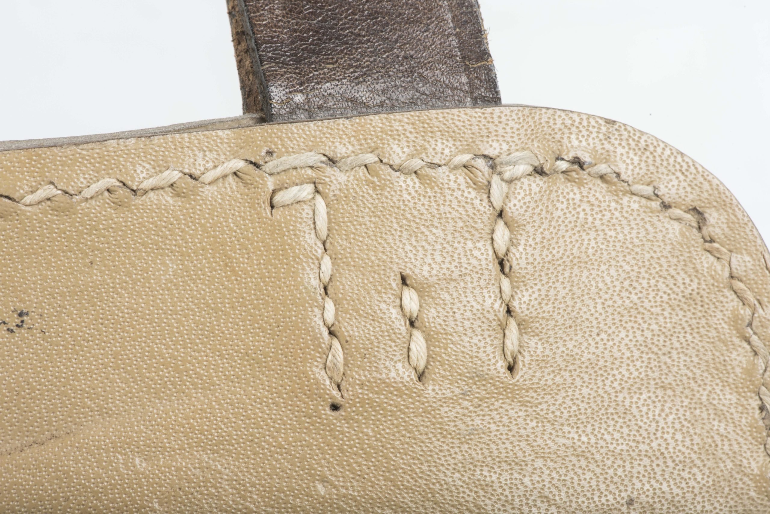 Straight tan E-tool carrier marked dob 1944 — image 9