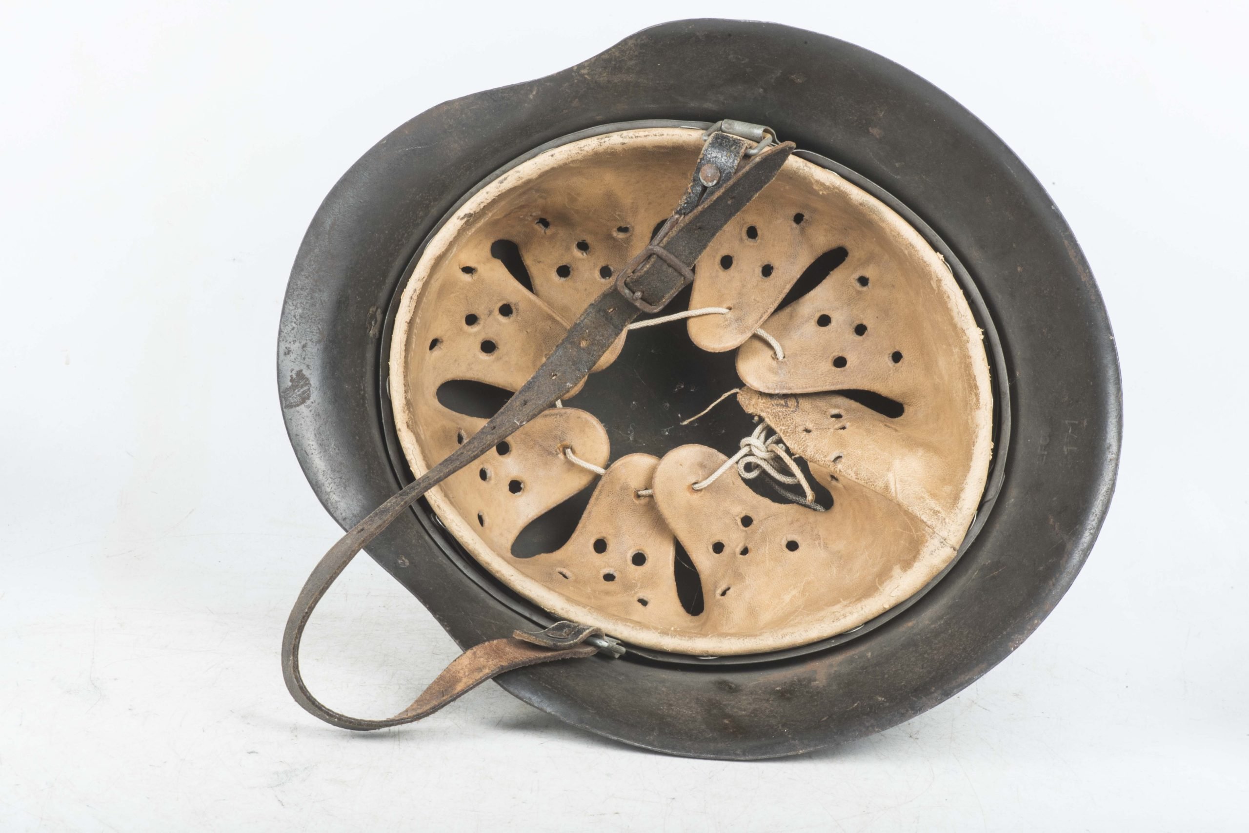 EF64 M42 Single decal Heer helmet — image 7