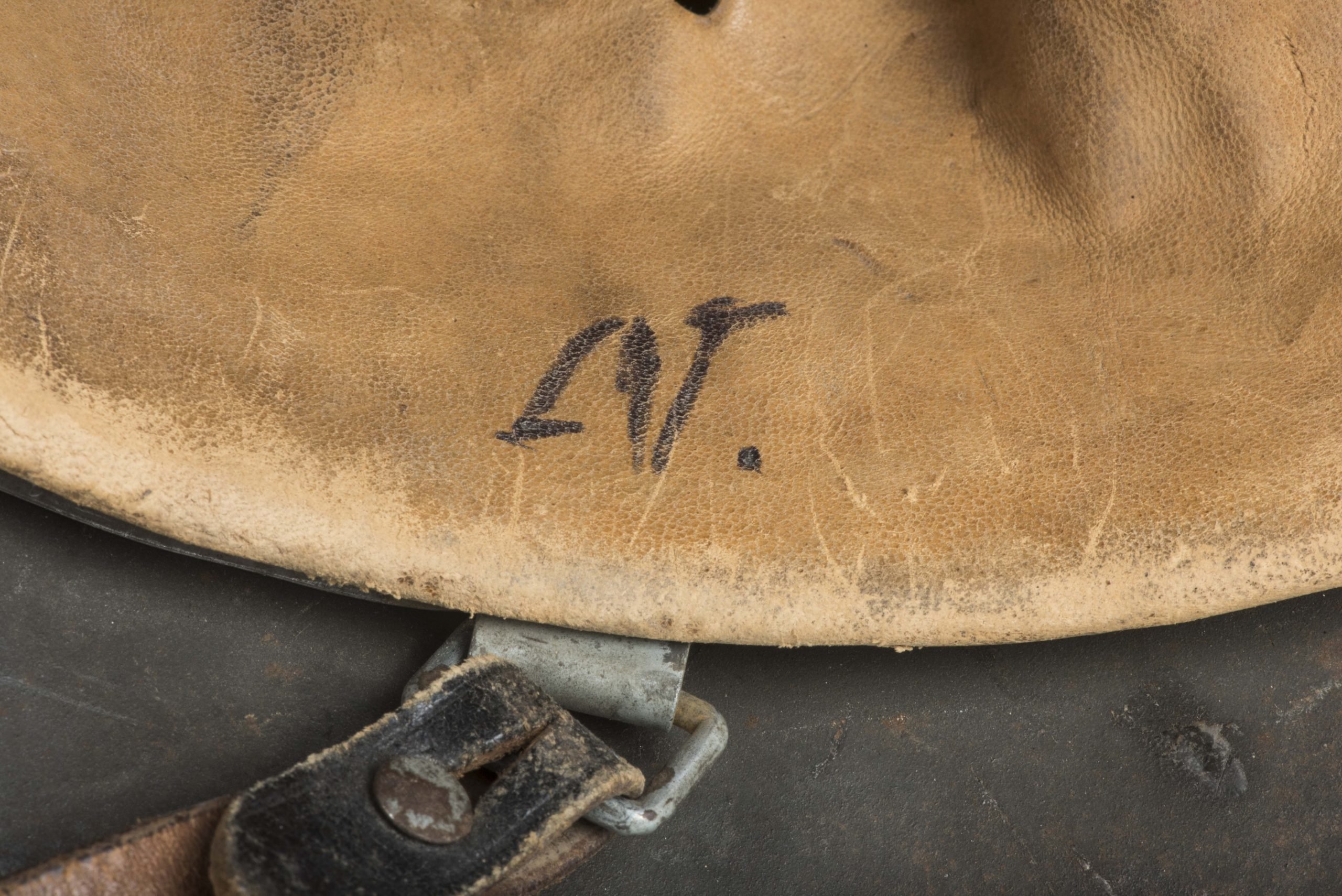 EF64 M42 Single decal Heer helmet — image 8