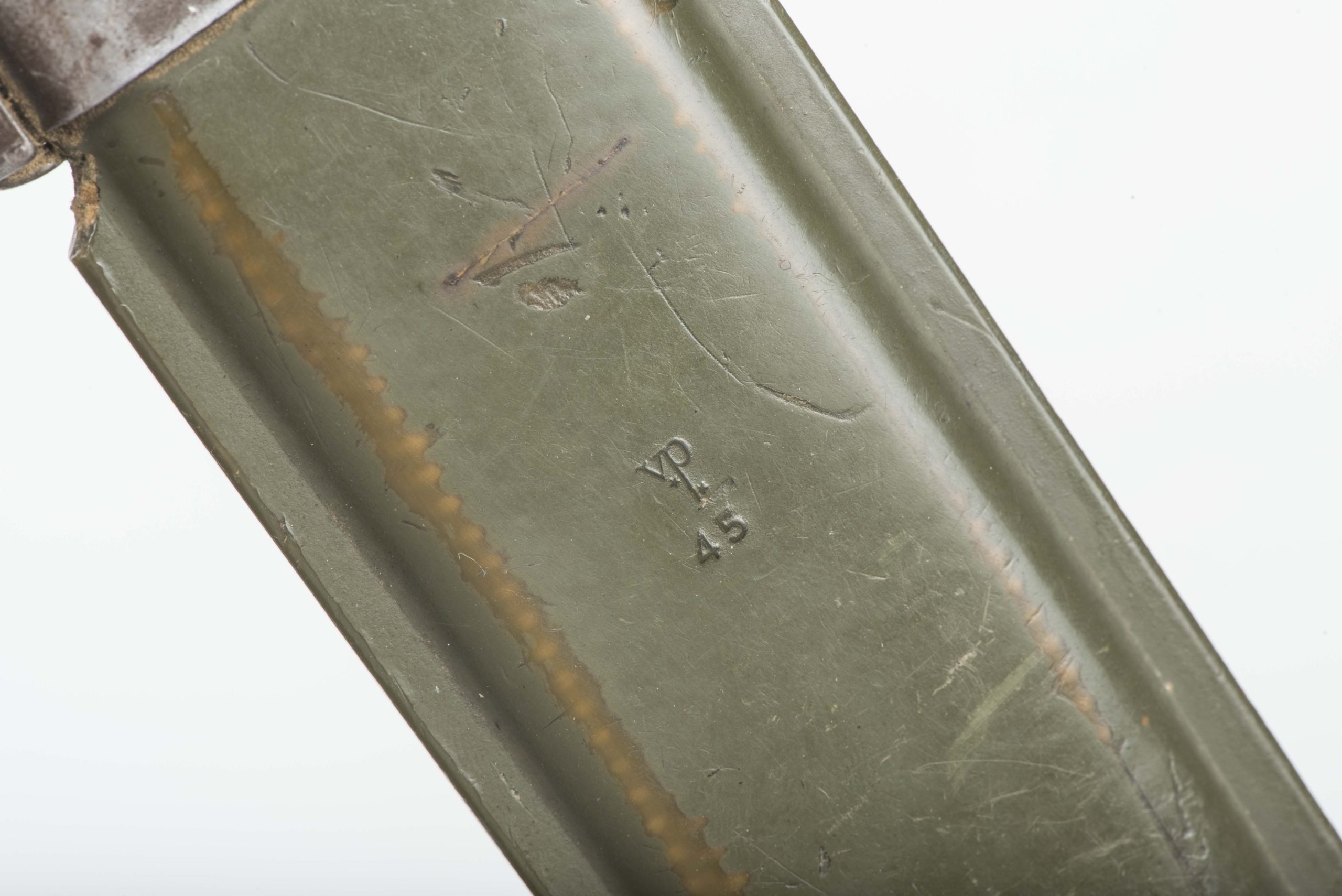 US M3 fighting knife guard marked Imperial — image 13