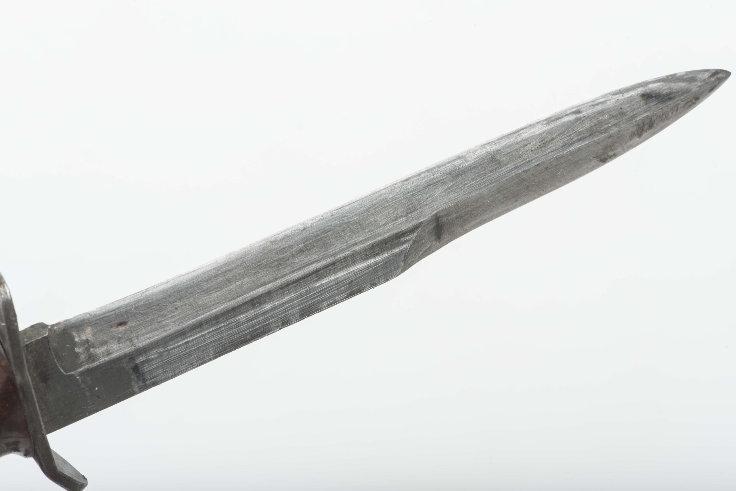 US M3 fighting knife guard marked Imperial — image 3