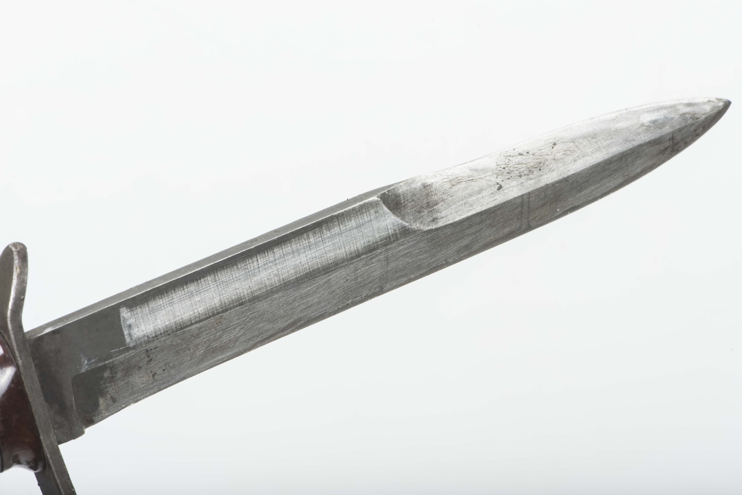 US M3 fighting knife guard marked Imperial — image 4