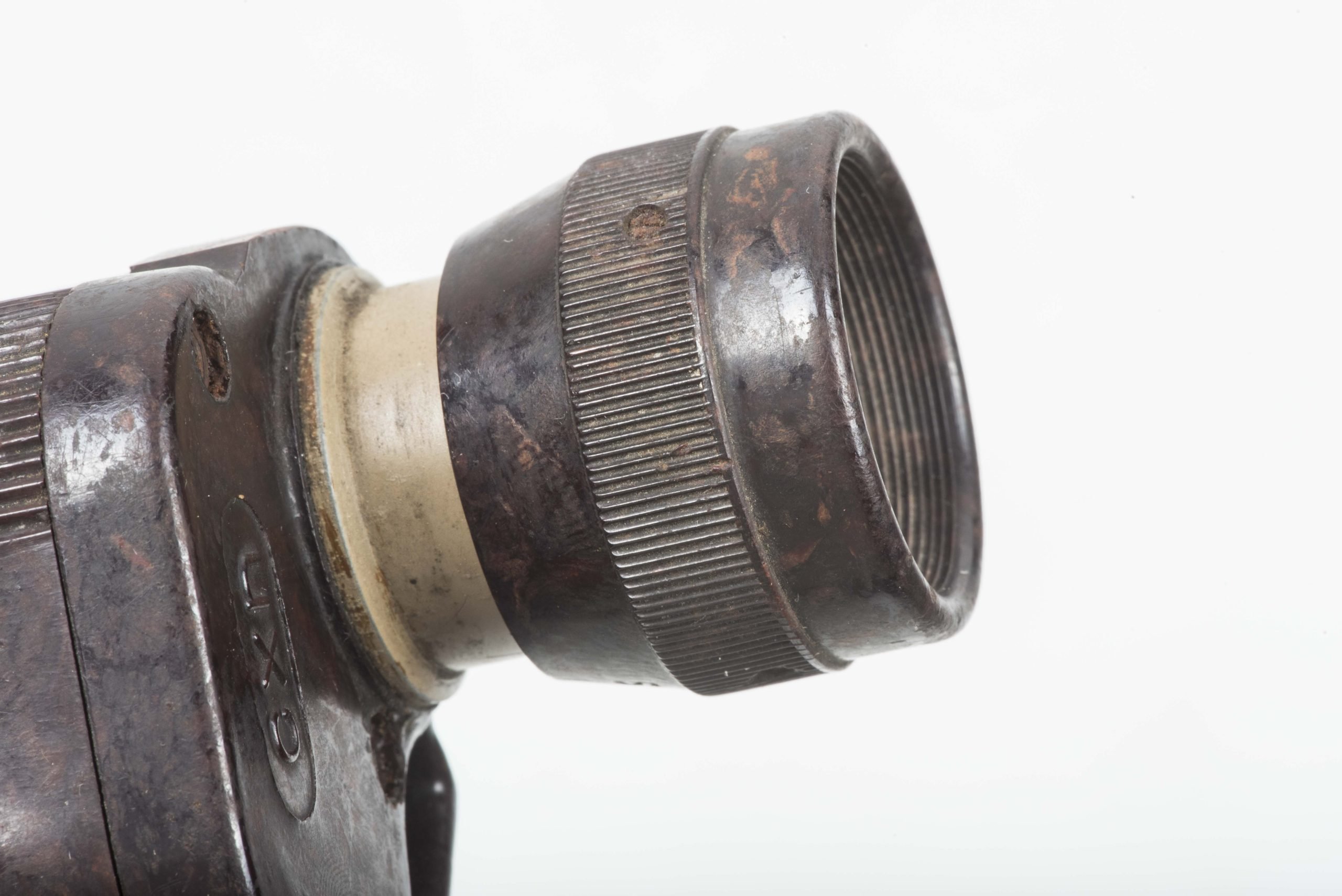 Rare partial Bakelite 6X30 Dienstglas marked CXN — image 10