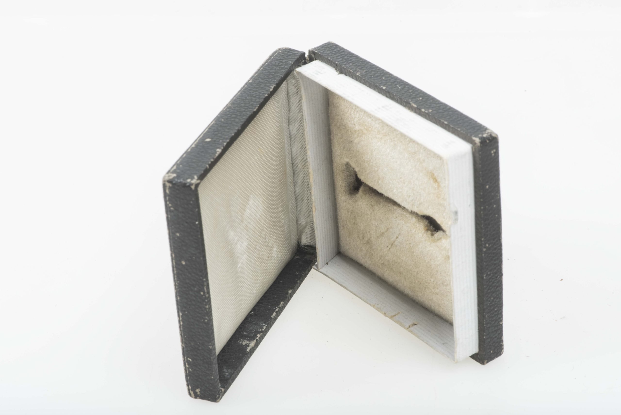 Gold wound badge marked 4 with case marked Hauptmünzamt Wien — image 10