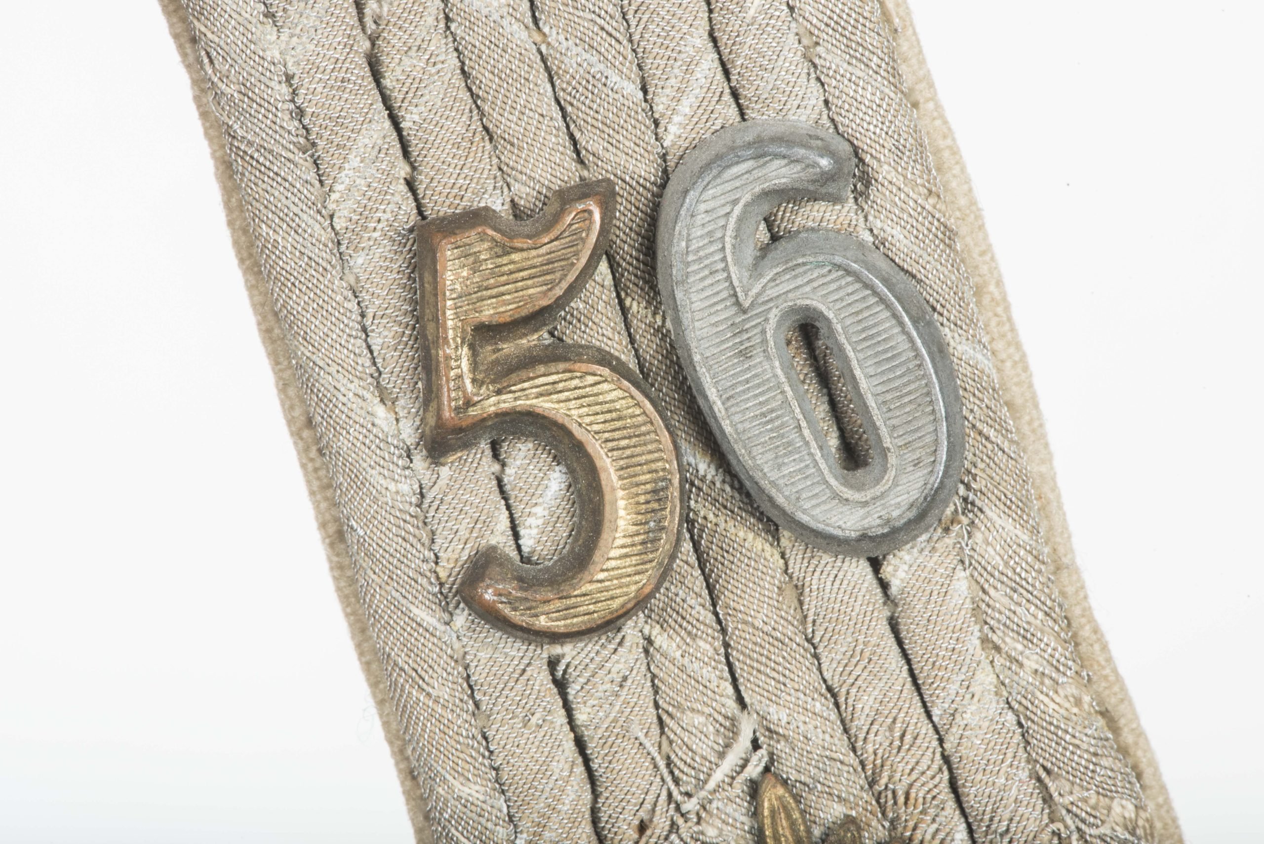 Single Heer shoulderboard for a Leutnant in IR 56 — image 3