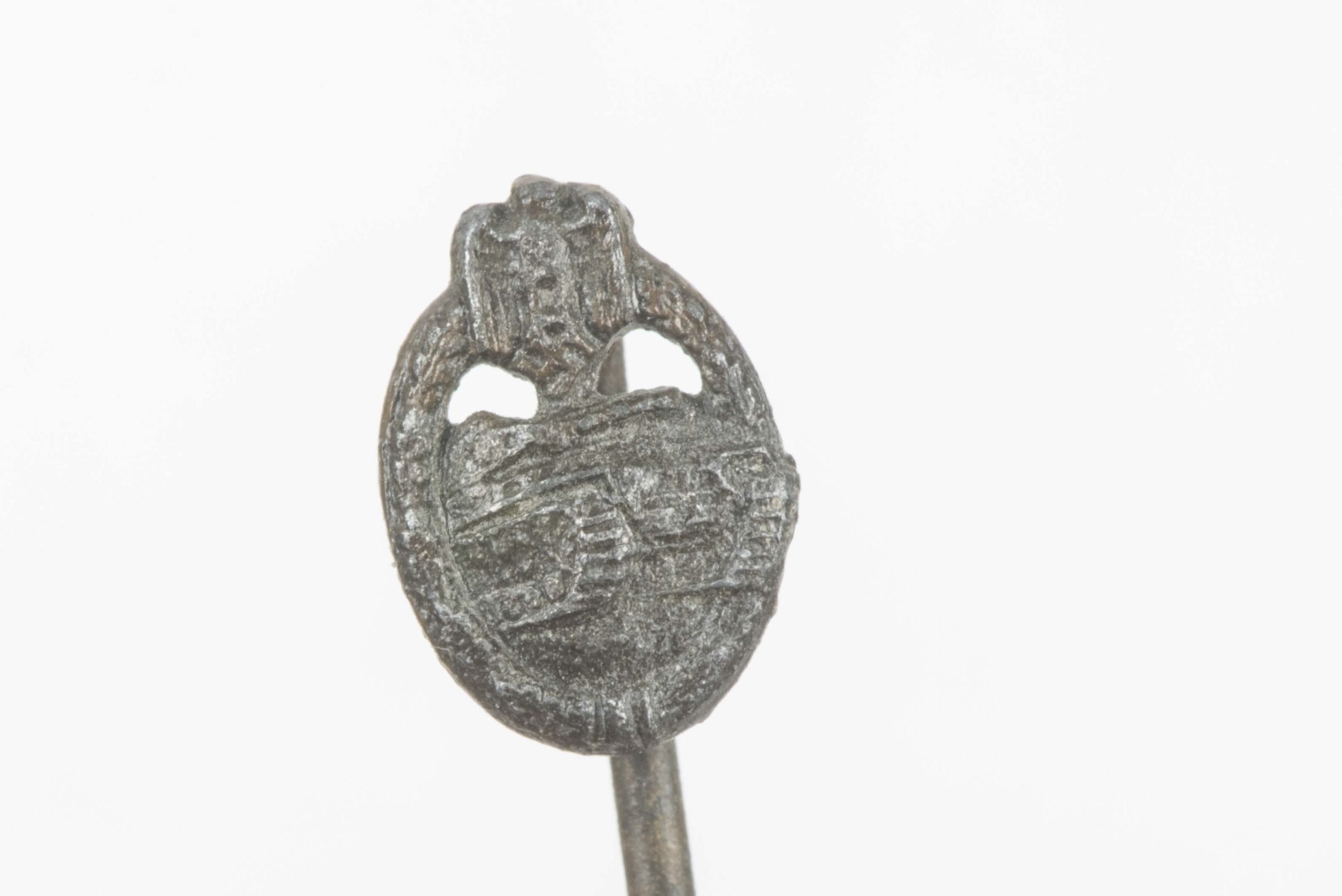 Miniature panzer assault badge pin — image 3