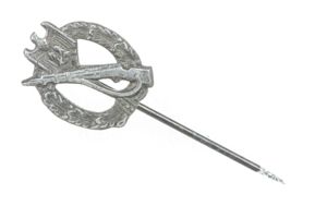 Miniature infantry assault badge pin