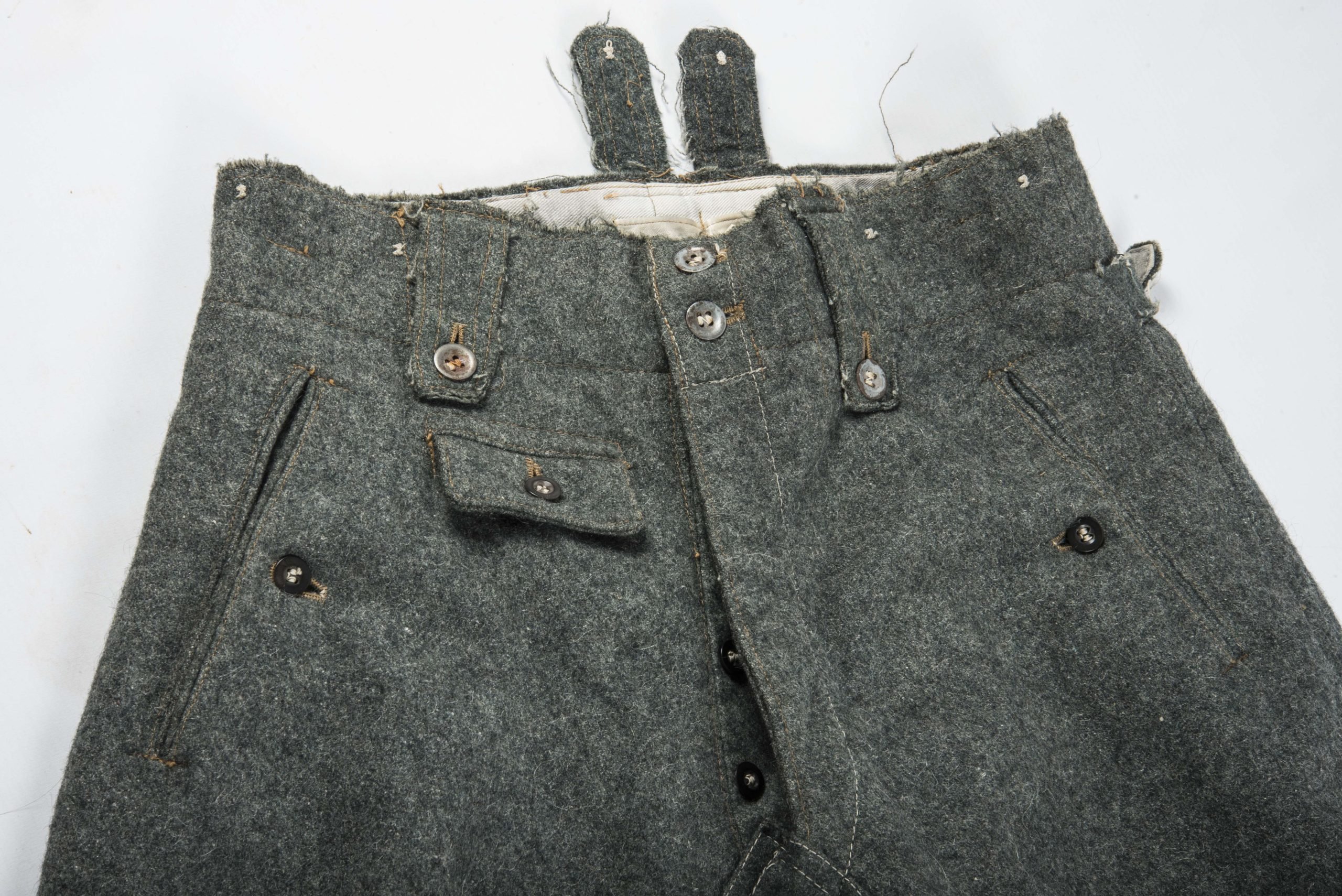 Rare Waffen-SS issue EM/NCO M43 riding breeches — image 2