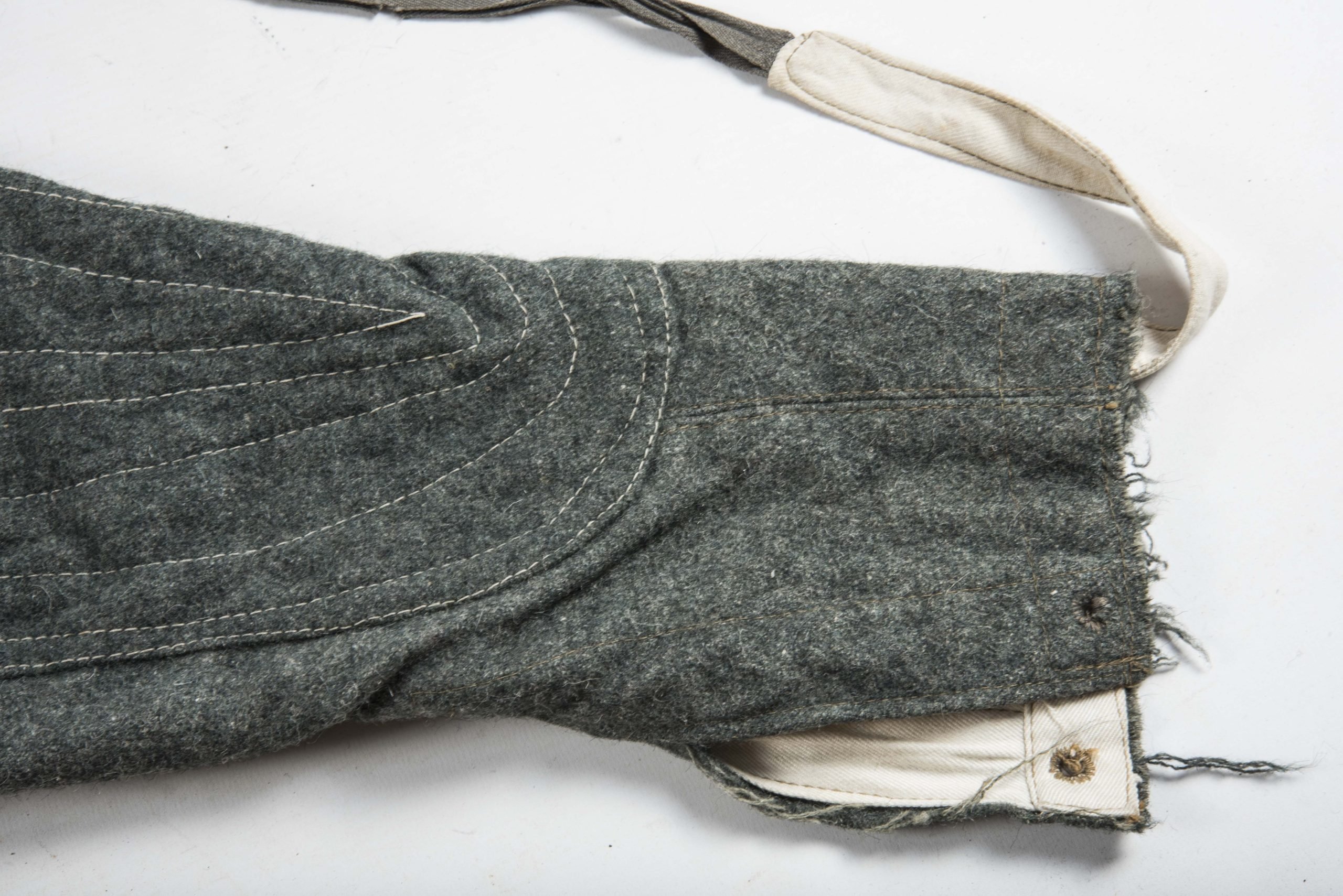 Rare Waffen-SS issue EM/NCO M43 riding breeches — image 5