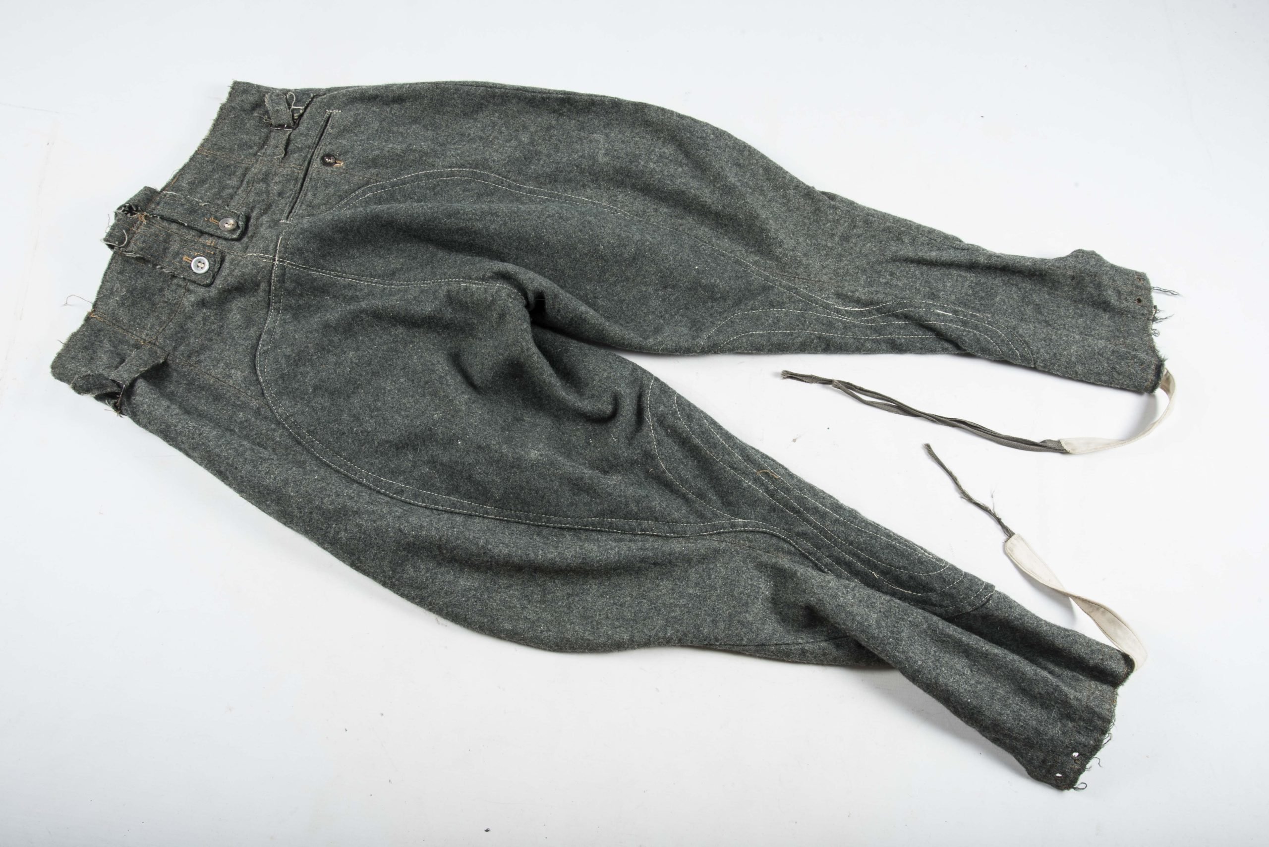 Rare Waffen-SS issue EM/NCO M43 riding breeches — image 6